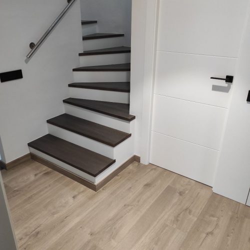 Suelos laminados y parquet ydm